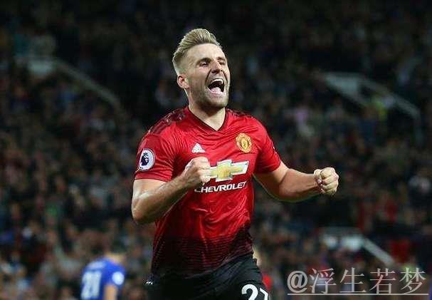 达姆斯高传中失误 卢克·肖打入乌龙球 达姆斯高传中失误 卢克·肖打入乌龙球